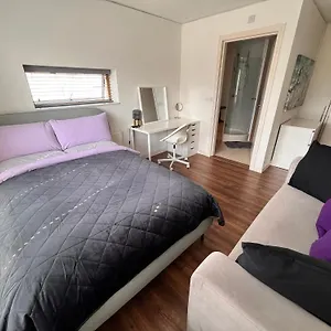 Stunning 3 Double Bedroom In Greenwich Near O2 London